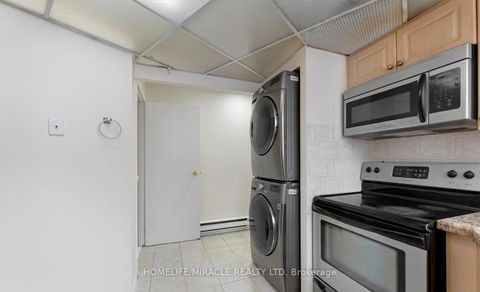 Photo 19 at 202 - 3700 Kaneff Crescent, Mississauga Valleys, Mississauga