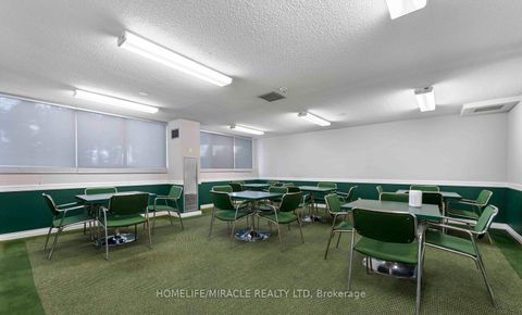 Photo 33 at 202 - 3700 Kaneff Crescent, Mississauga Valleys, Mississauga