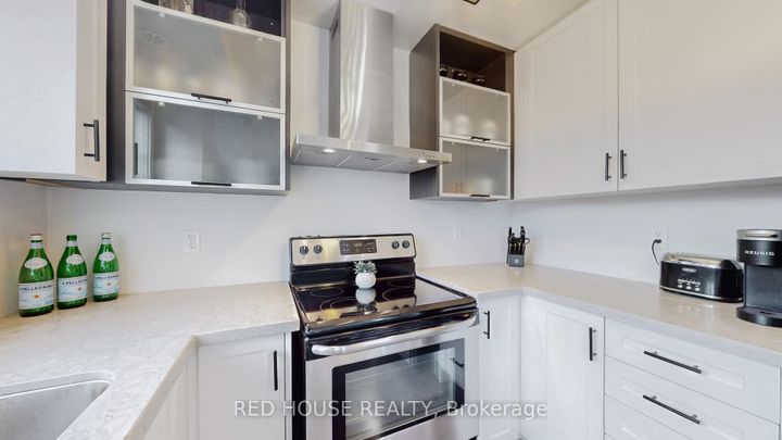 Photo 8 at E08 - 26 Bruce Street, East Woodbridge, Vaughan