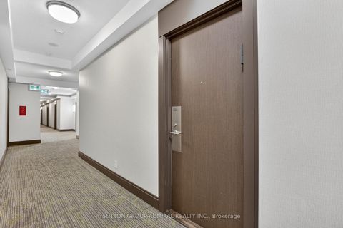 Photo 5 at 316 - 7900 Bathurst Street, Beverley Glen, Vaughan