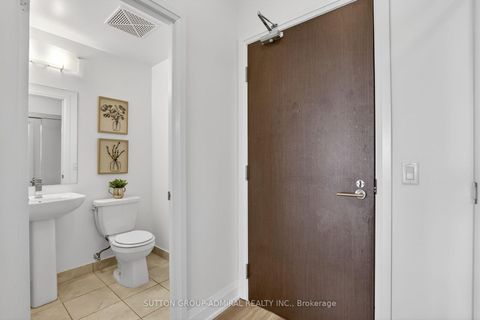 Photo 7 at 316 - 7900 Bathurst Street, Beverley Glen, Vaughan