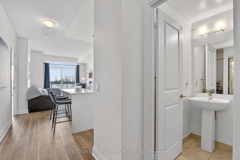 Photo 8 at 316 - 7900 Bathurst Street, Beverley Glen, Vaughan