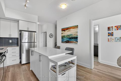 Photo 17 at 316 - 7900 Bathurst Street, Beverley Glen, Vaughan