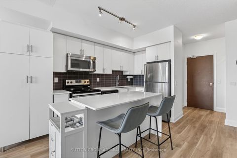 Photo 18 at 316 - 7900 Bathurst Street, Beverley Glen, Vaughan