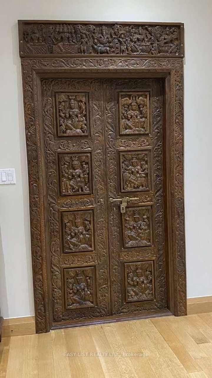 Photo 18 at 98 Burbank Drive, Bayview Village, Toronto