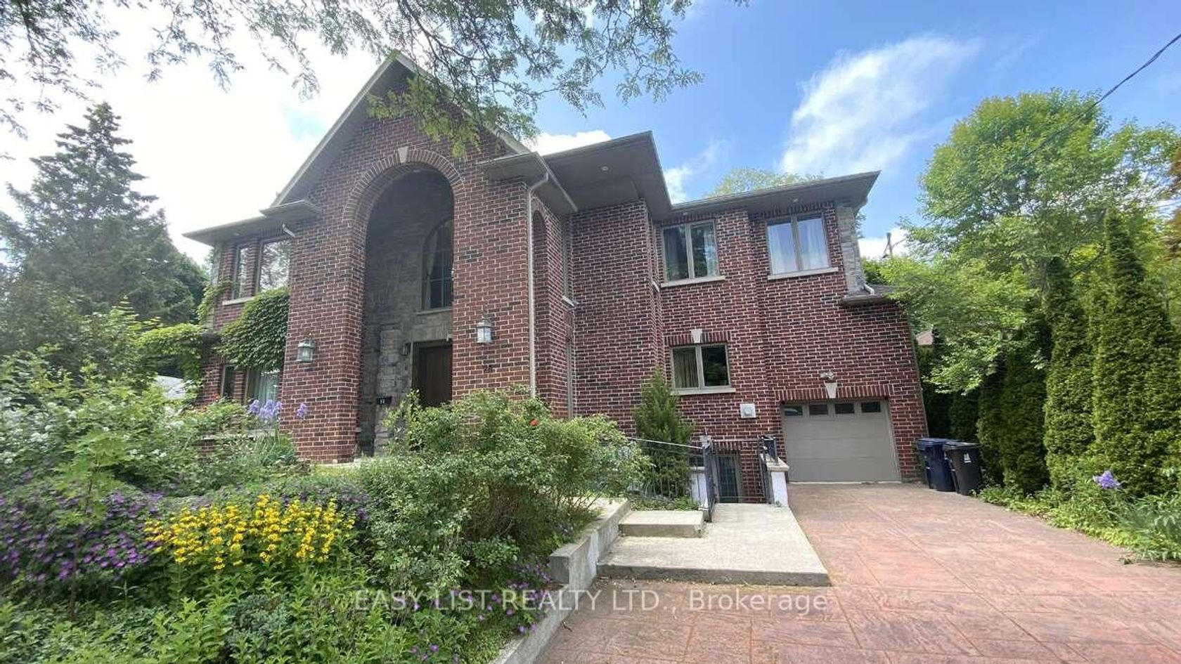 98 Burbank Drive, Bayview Village, Toronto 
