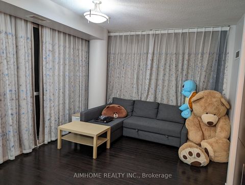 Photo 7 at 801 - 770 Bay Street, Bay Street Corridor, Toronto