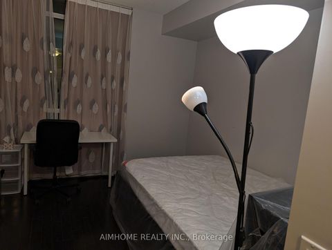 Photo 9 at 801 - 770 Bay Street, Bay Street Corridor, Toronto