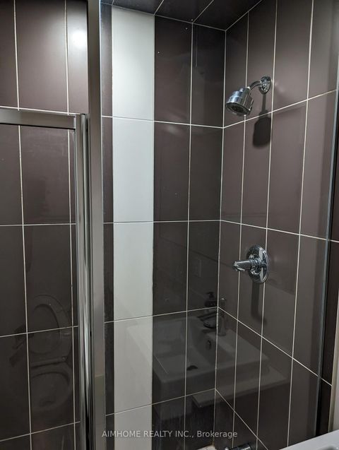 Photo 14 at 801 - 770 Bay Street, Bay Street Corridor, Toronto