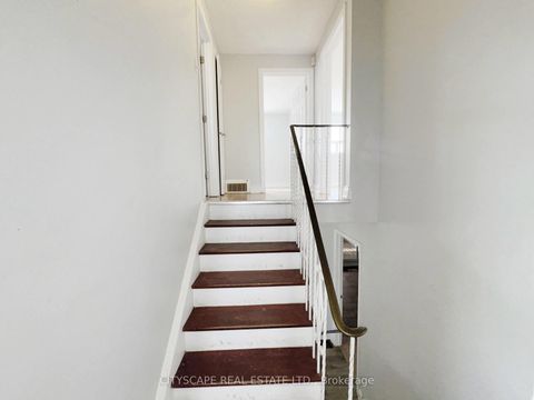 Photo 14 at 11 Melpham Court, Clairville, Toronto