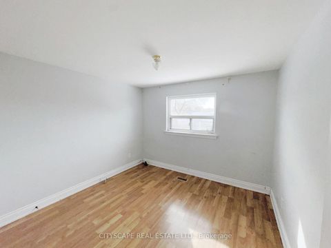 Photo 17 at 11 Melpham Court, Clairville, Toronto