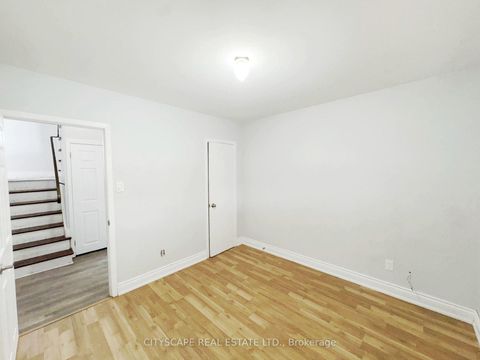 Photo 24 at 11 Melpham Court, Clairville, Toronto