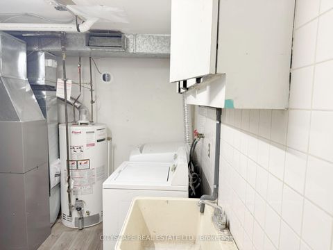 Photo 32 at 11 Melpham Court, Clairville, Toronto