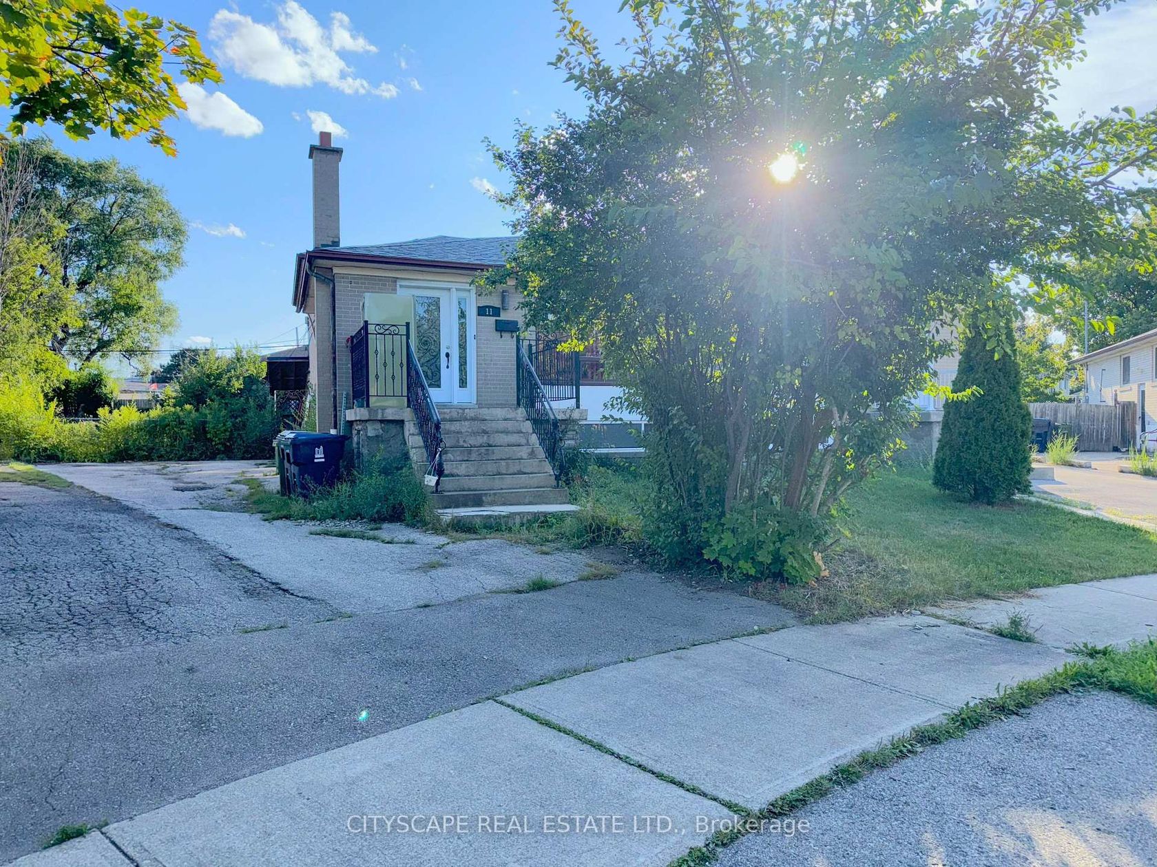 11 Melpham Court, Clairville, Toronto 