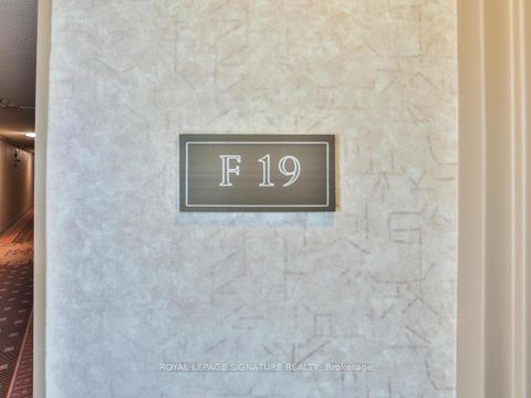 Photo 3 at F19 - 288 Mill Road, Markland Wood, Toronto