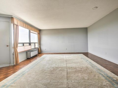 Photo 6 at F19 - 288 Mill Road, Markland Wood, Toronto