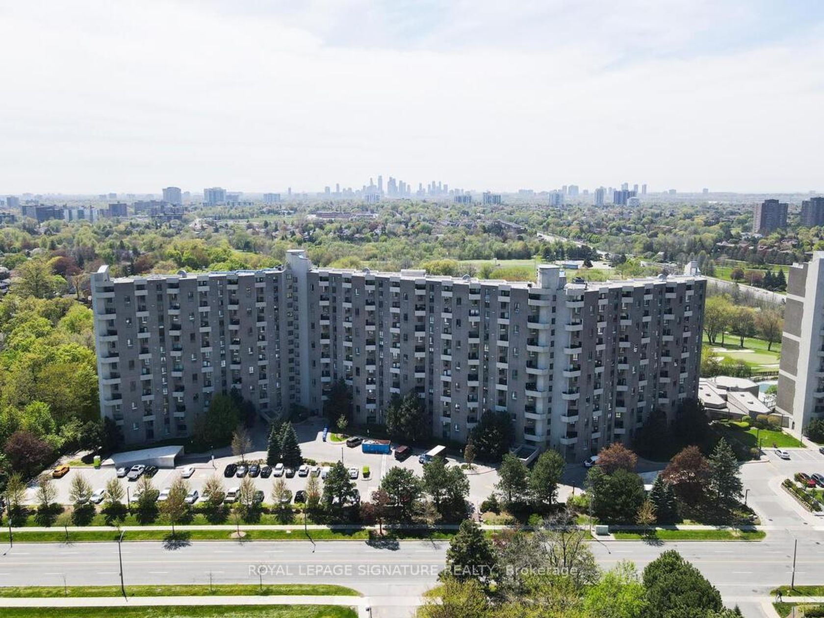 F19 - 288 Mill Road, Markland Wood, Toronto 