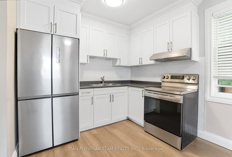 Photo 13 at 476 Albert Street, Central, Oshawa