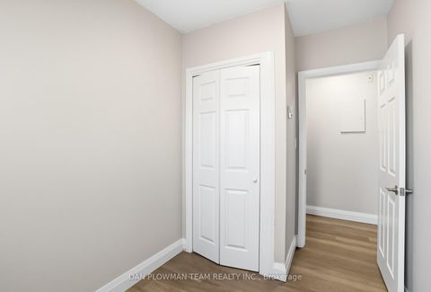 Photo 16 at 476 Albert Street, Central, Oshawa