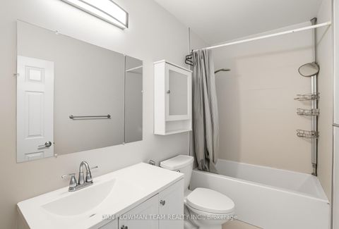 Photo 17 at 476 Albert Street, Central, Oshawa