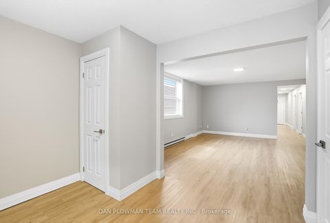 Photo 25 at 476 Albert Street, Central, Oshawa