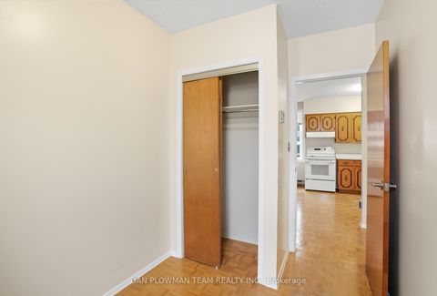 Photo 40 at 476 Albert Street, Central, Oshawa