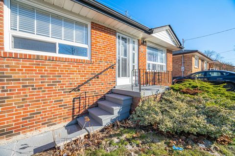 Photo 2 at 45 Redwater Drive, Kipling, Toronto