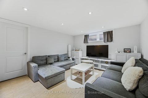 Photo 36 at 45 Redwater Drive, Kipling, Toronto