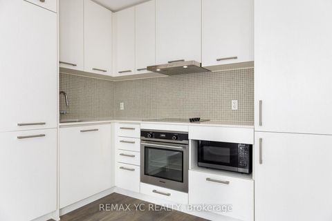 Photo 3 at 3508 - 87 Peter Street, Waterfront Communities C1, Toronto