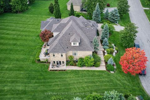 Photo 1 at 12 Prince Adam Court, Rural King, King