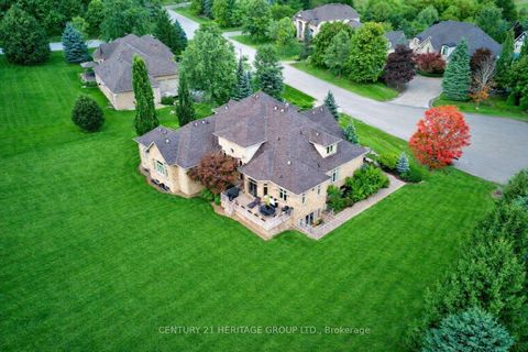 Photo 2 at 12 Prince Adam Court, Rural King, King