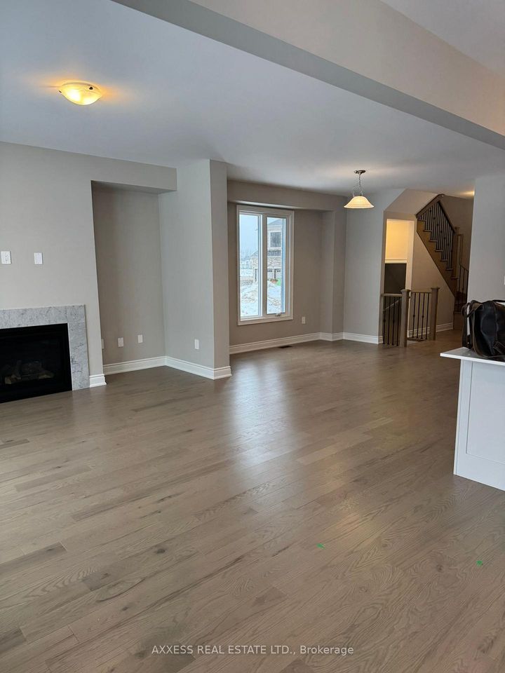 Photo 3 at 11 Misted Breeze Street, Bram West, Brampton