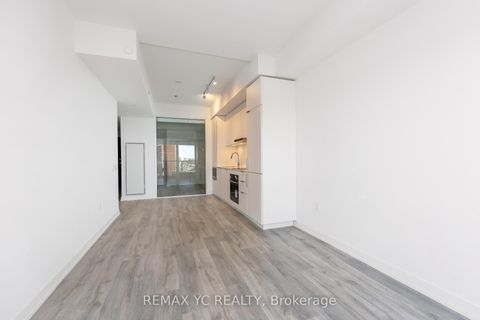 Photo 8 at 835 - 7 Golden Lion Heights N, Newtonbrook East, Toronto