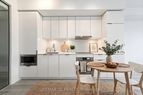 Photo 9 at 835 - 7 Golden Lion Heights N, Newtonbrook East, Toronto