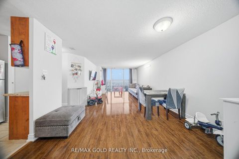 Photo 5 at 1112 - 35 Trailwood Drive, Hurontario, Mississauga