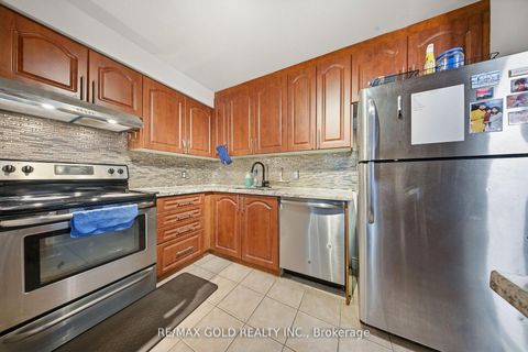 Photo 8 at 1112 - 35 Trailwood Drive, Hurontario, Mississauga