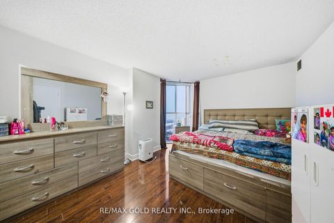 Photo 10 at 1112 - 35 Trailwood Drive, Hurontario, Mississauga