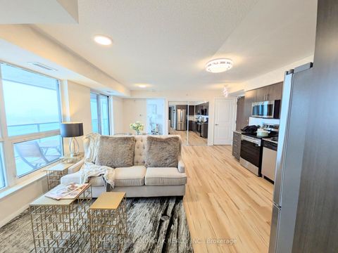 Photo 3 at 718 - 75 Norman Bethune Avenue, Beaver Creek Business Park, Richmond Hill