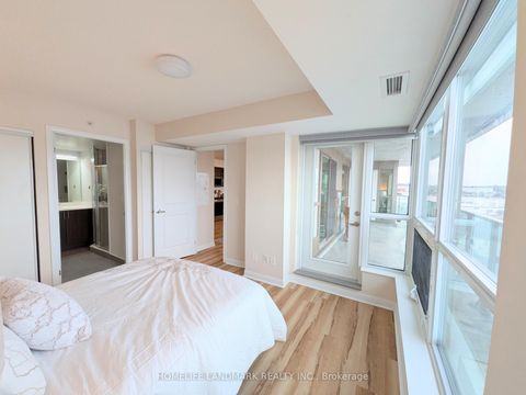 Photo 5 at 718 - 75 Norman Bethune Avenue, Beaver Creek Business Park, Richmond Hill