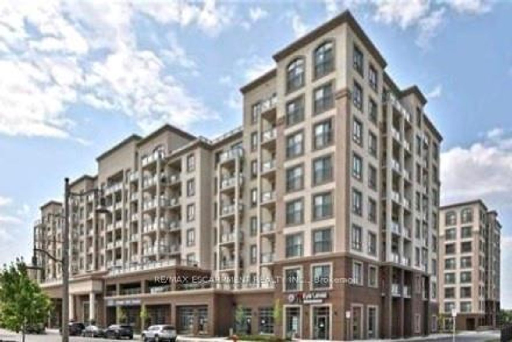 401 - 2486 Old Bronte Road, WM Westmount, Oakville 