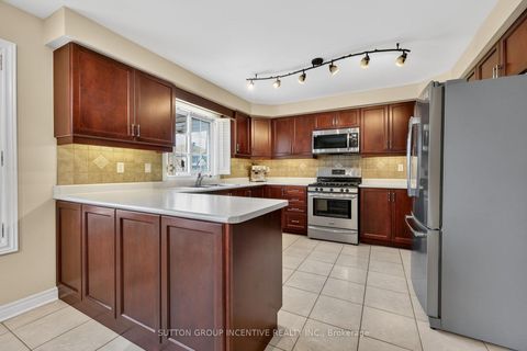 Photo 8 at 26 Prince Of Wales Drive, Shore, Barrie