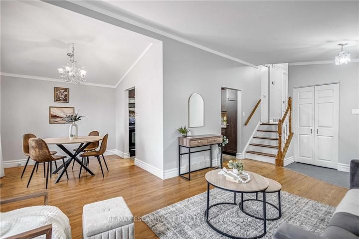 Photo 10 at 85 Ranchdale Drive, Thorner, Hamilton