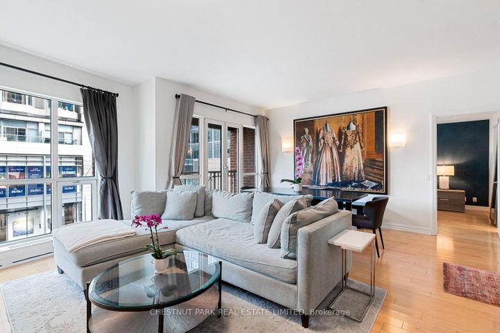 Photo 4 at 304 - 38 Avenue Road, Annex, Toronto