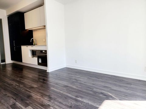 Photo 2 at 717 - 33 Helendale Avenue, Eglinton, Toronto