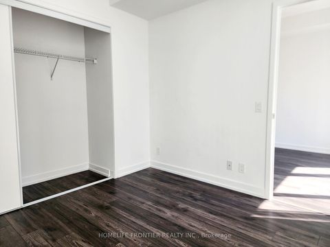 Photo 6 at 717 - 33 Helendale Avenue, Eglinton, Toronto