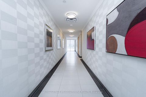 Photo 4 at 2421 - 2 Eva Road W, Etobicoke West Mall, Toronto