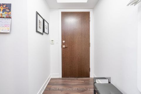 Photo 7 at 2421 - 2 Eva Road W, Etobicoke West Mall, Toronto