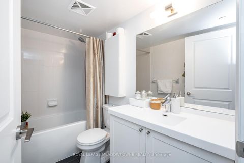 Photo 11 at 2421 - 2 Eva Road W, Etobicoke West Mall, Toronto