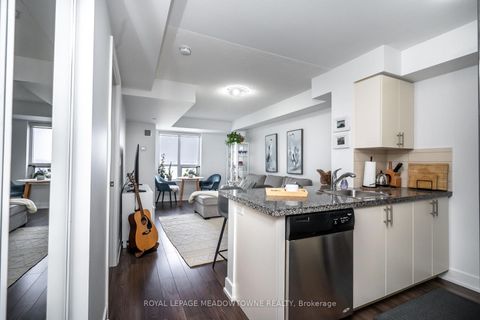 Photo 14 at 2421 - 2 Eva Road W, Etobicoke West Mall, Toronto