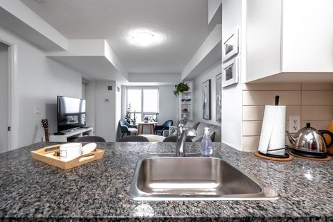 Photo 16 at 2421 - 2 Eva Road W, Etobicoke West Mall, Toronto